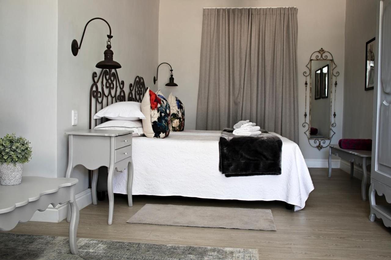 French Karoo Guesthouse Beaufort West Exterior foto